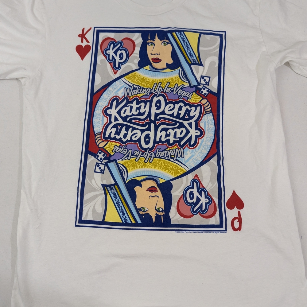 Katy Perry Queen Of Hearts 2019 Vintage Concert Merch White Tee Unisex Medium
